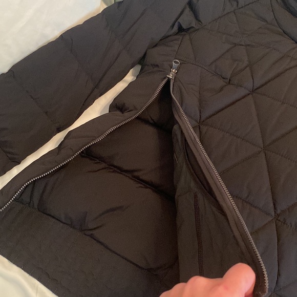 Lululemon jacket - Picture 5 of 11